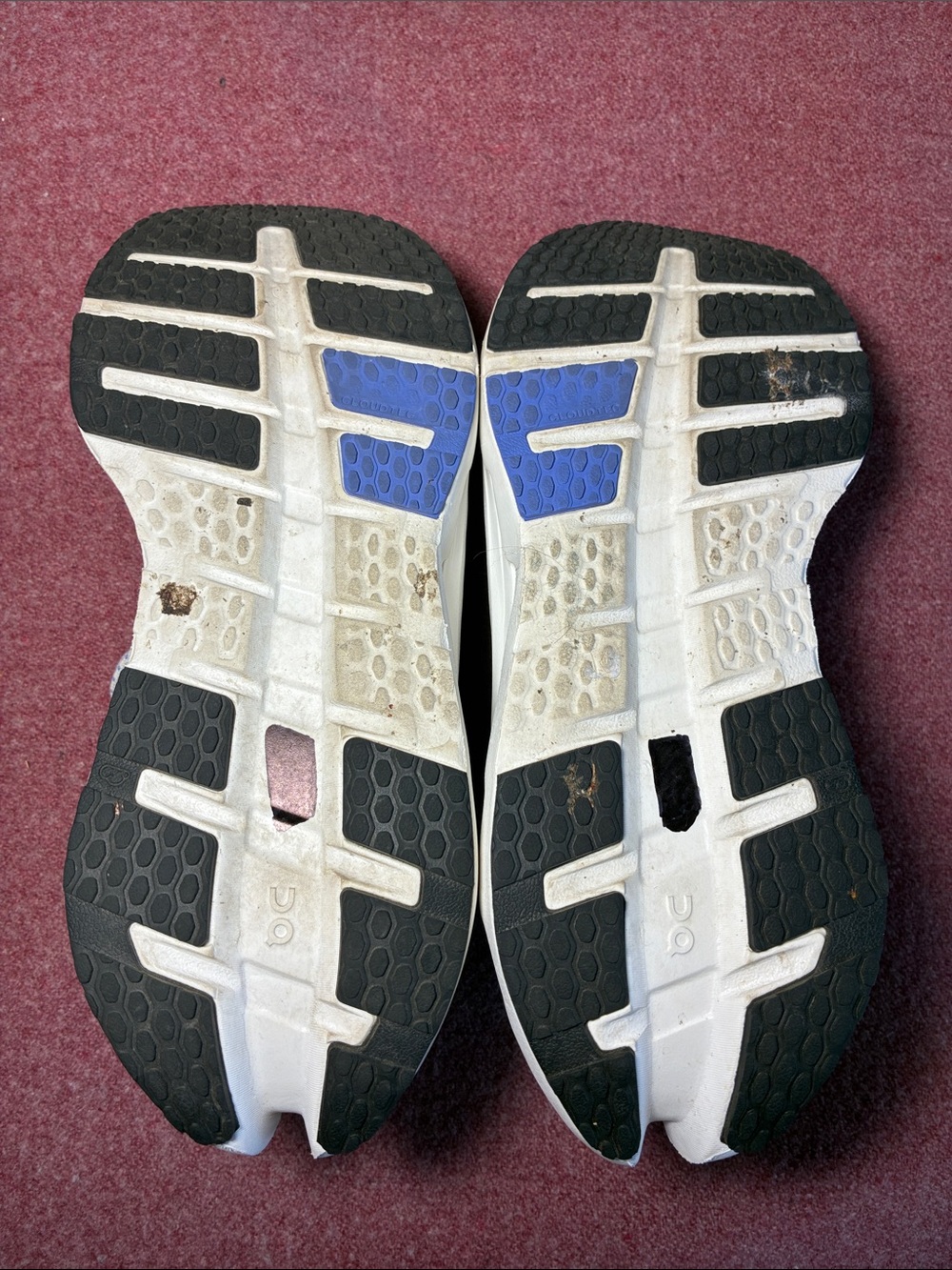 ON RUNNING Cloudrunner Performance Active Shoes - Picture 12 of 16
